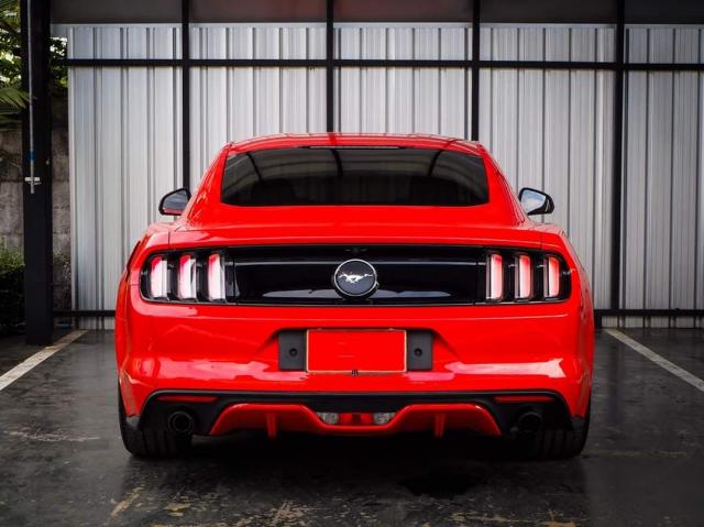 FORD  MUSTANG